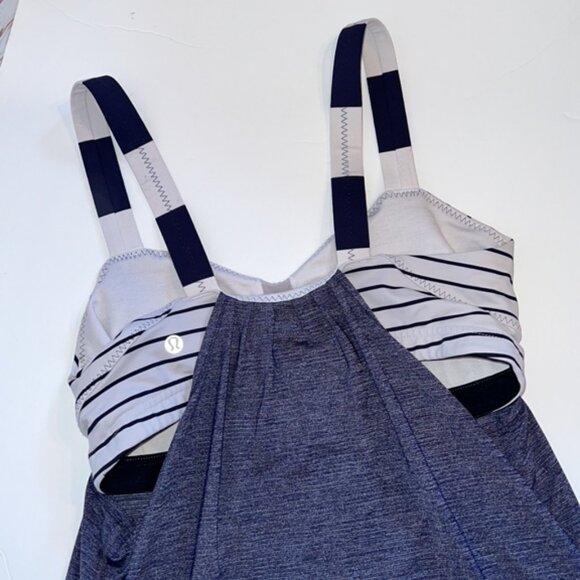 Lululemon Run Back on track tank top work out stripe built in bra 8 pull over - Picture 10 of 10